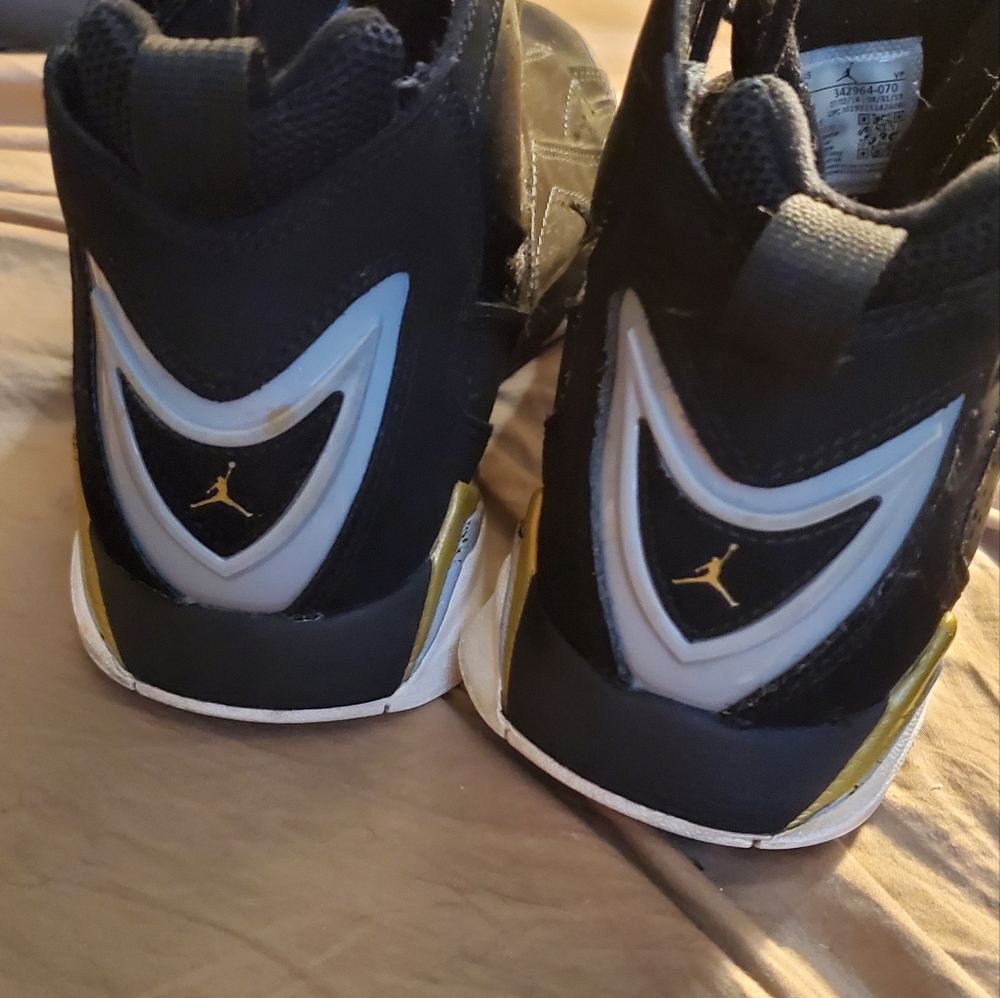 Nike Air Jordan's True Flight size 8